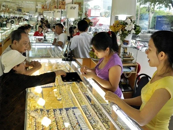 Giá vàng giảm phiên thứ 4 liên tiếp: Áp lực lạm phát và kỳ vọng lãi suất cao đang tái định hình dòng tiền