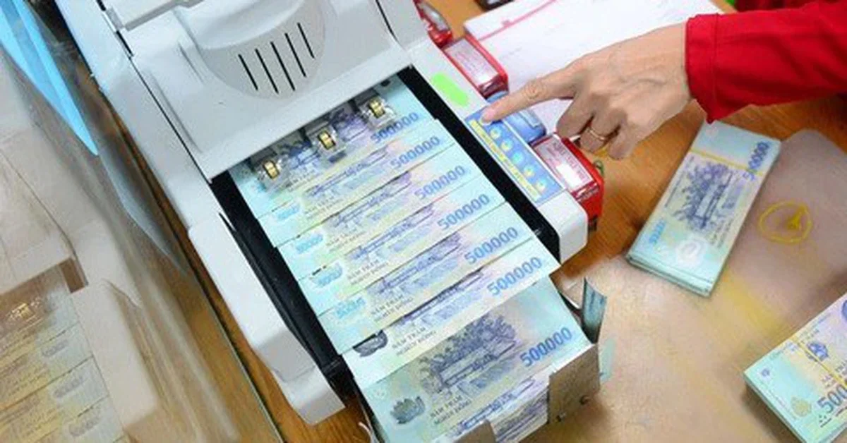Người dân gửi hơn 10,5 triệu tỉ đồng vào ngân hàng: Tín hiệu gì cho dòng tiền và thị trường?