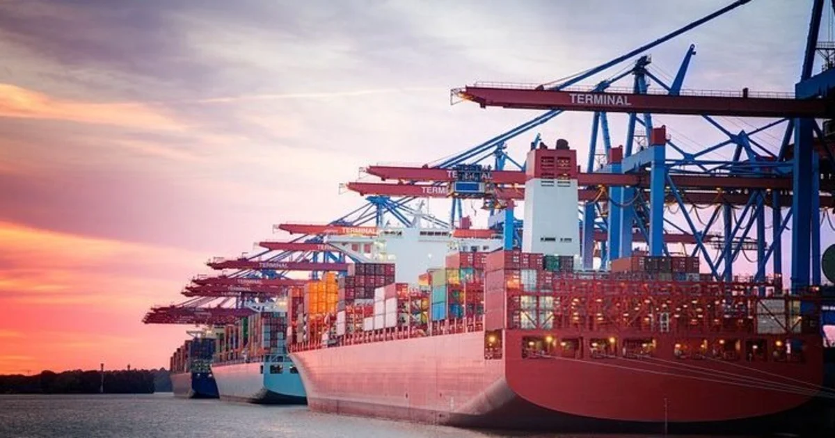 Thặng dư thương mại gần 447 triệu USD trong nửa cuối tháng 5 — động lực từ FDI và áp lực từ năng lượng