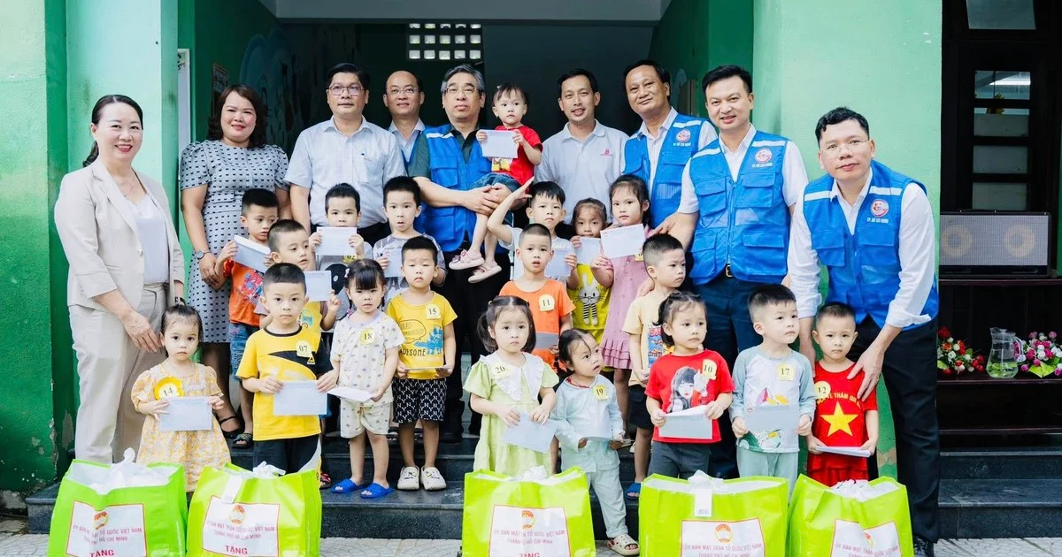 An sinh xã hội TP.HCM: Từ chỉ số bao phủ BHXH đến hạ tầng mềm đô thị và bài toán dòng tiền dài hạn