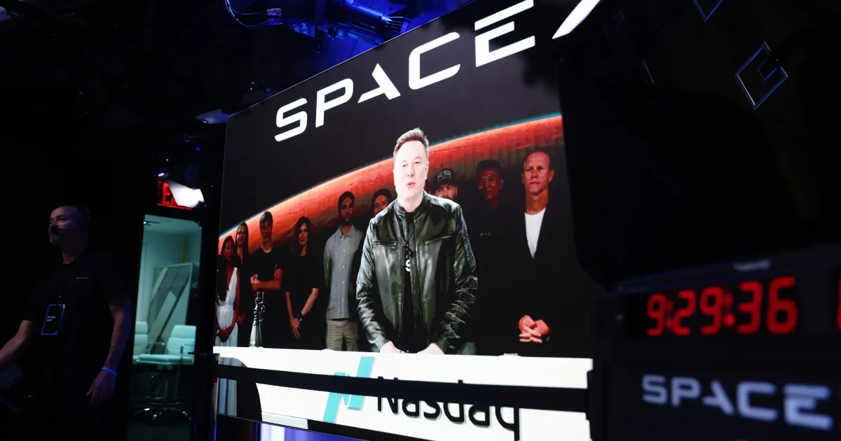 SpaceX lọt top 5 vốn hóa Mỹ: Định giá kỷ lục và rủi ro thanh khoản từ giao dịch quyền chọn