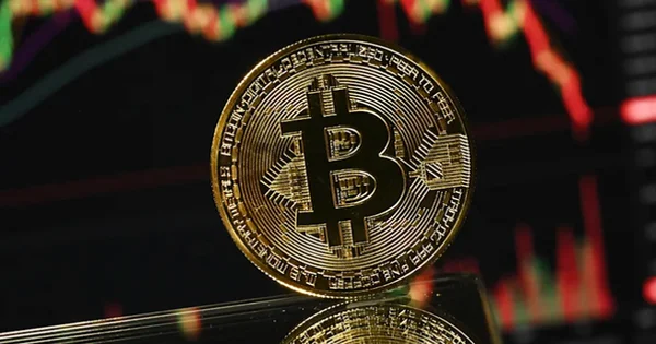 Từ kỷ lục rút vốn ETF Bitcoin nhìn về áp lực thanh khoản hệ thống tiền số