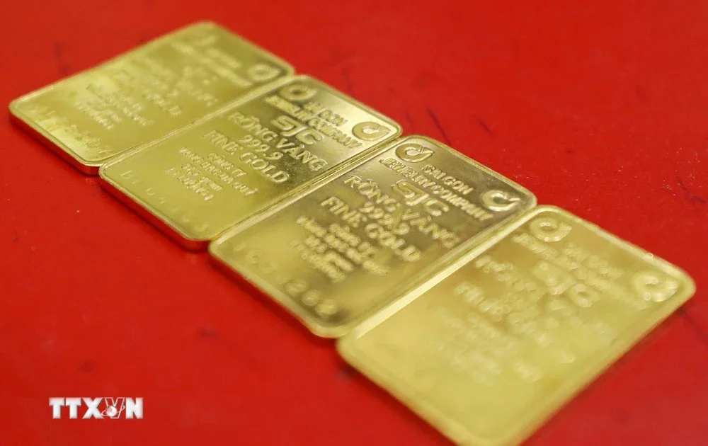 Giá vàng ngày 19/6: Áp lực kép từ Fed Hawkish và USD mạnh – Bảng giá SJC, Phú Quý