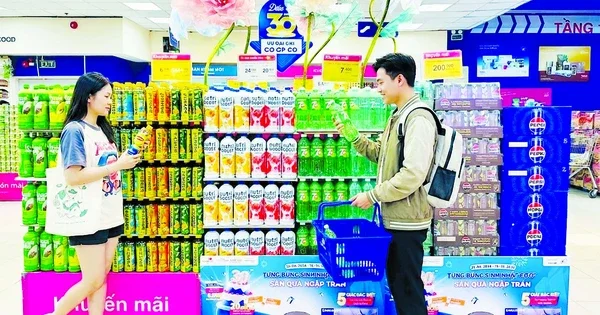 Mùa hè nóng kỷ lục: Chi tiêu hộ gia đình và dòng tiền bán lẻ đang thay đổi ra sao?
