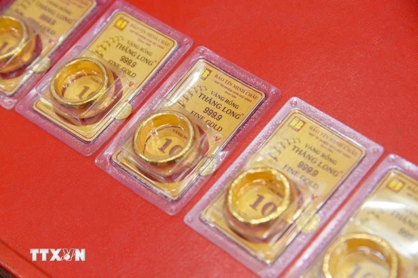 Áp lực kép lạm phát và Fed đẩy giá vàng vào tuần giảm mạnh nhất nhiều tháng