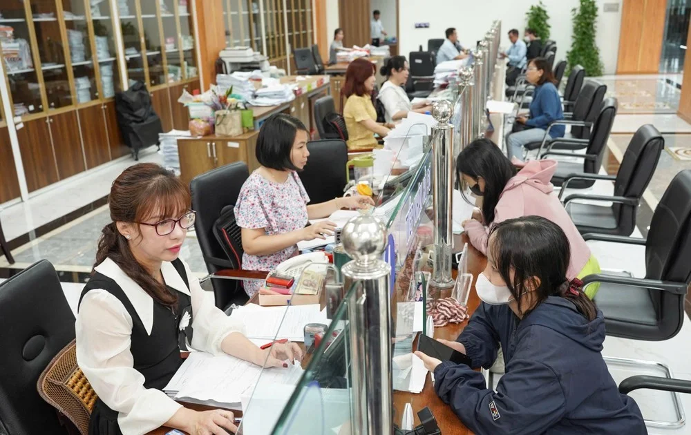 Từ câu chuyện đóng BHXH tự nguyện: Nhìn về tác động đến dòng tiền tiêu dùng và chính sách tài khóa