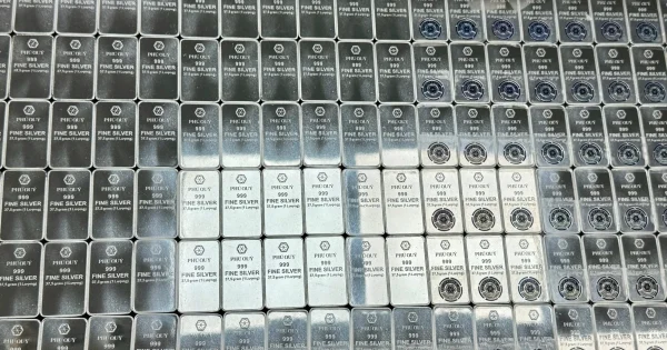 Từ đà giảm 8,7% của giá bạc trong nước: Áp lực từ lạm phát PCE và kỳ vọng Fed hawkish