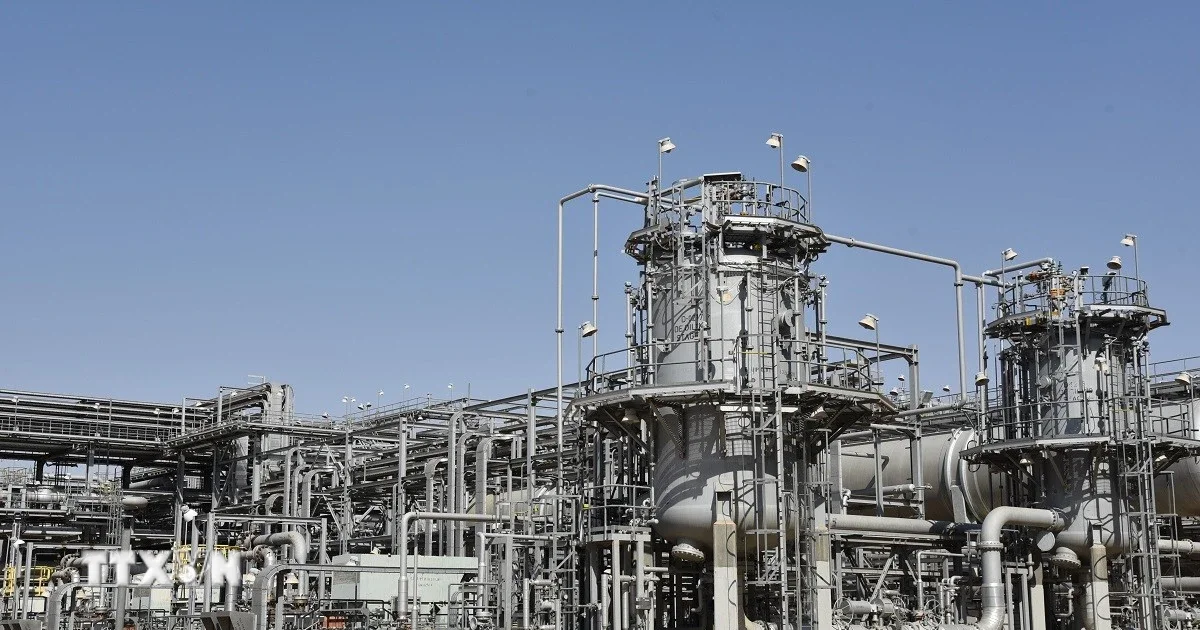 Từ dự báo giá dầu Brent 60 USD/thùng của Citigroup: Nhìn về áp lực dư cung toàn cầu và tâm lý phòng thủ