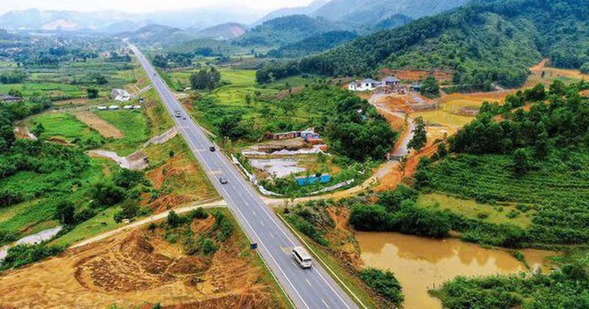 Từ câu chuyện tính toán lại suất đầu tư cao tốc Mộc Châu – Sơn La – Điện Biên: Nhìn về áp lực tài khóa và hiệu quả vốn đầu tư công