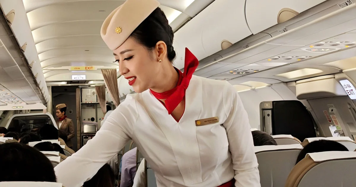 Từ làn sóng săn đón tiếp viên Việt của hãng bay ngoại: Áp lực chi phí nhân sự lên ngành hàng không nội địa