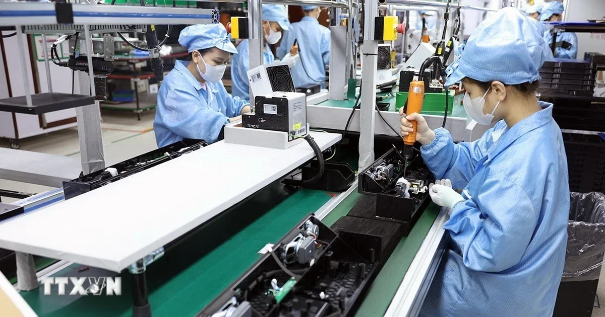 Tăng trưởng GRDP Quảng Ninh 11,11% và tín hiệu dòng vốn: Hạ tầng, bất động sản và áp lực lạm phát khu vực