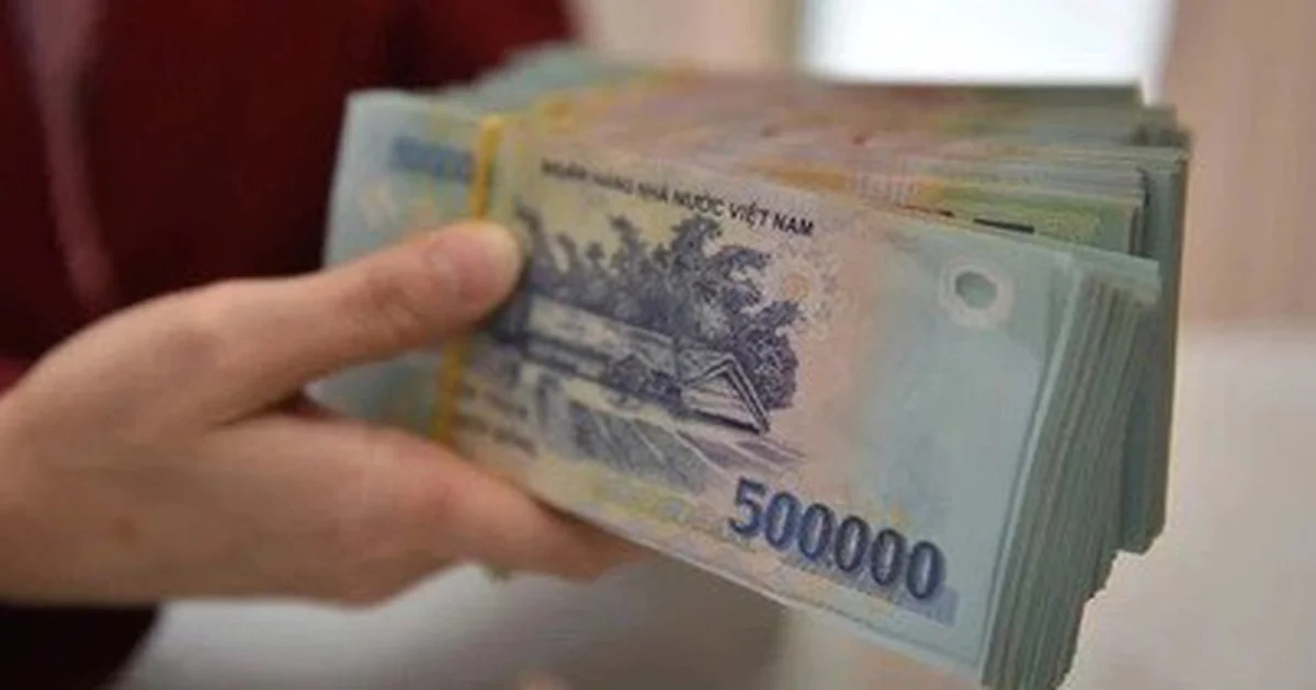 Từ chính sách giảm trừ thuế thu nhập cá nhân: Tác động đến dòng tiền tiêu dùng và đầu tư