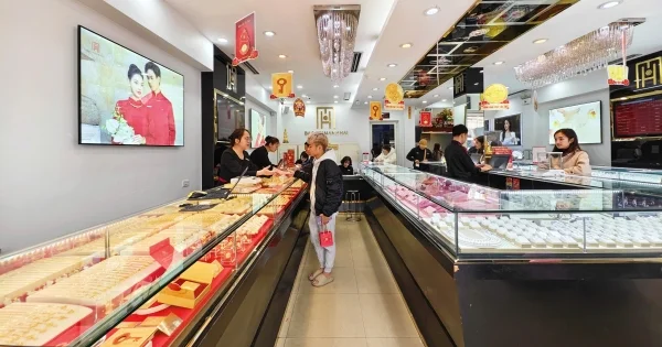 Từ đà giảm 1,9 triệu đồng/lượng của vàng: Nhìn về áp lực lợi suất và kỳ vọng lãi suất Fed