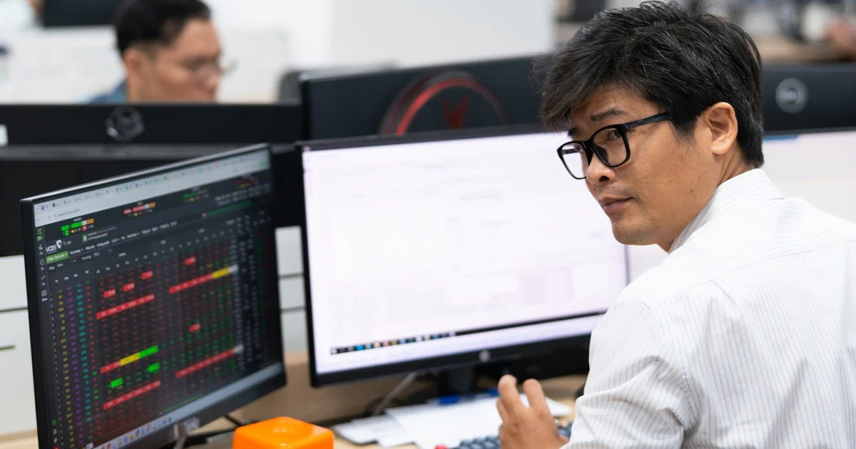 VN-Index 'rơi' hơn 62 điểm: Phân tích hiện tượng và tác động