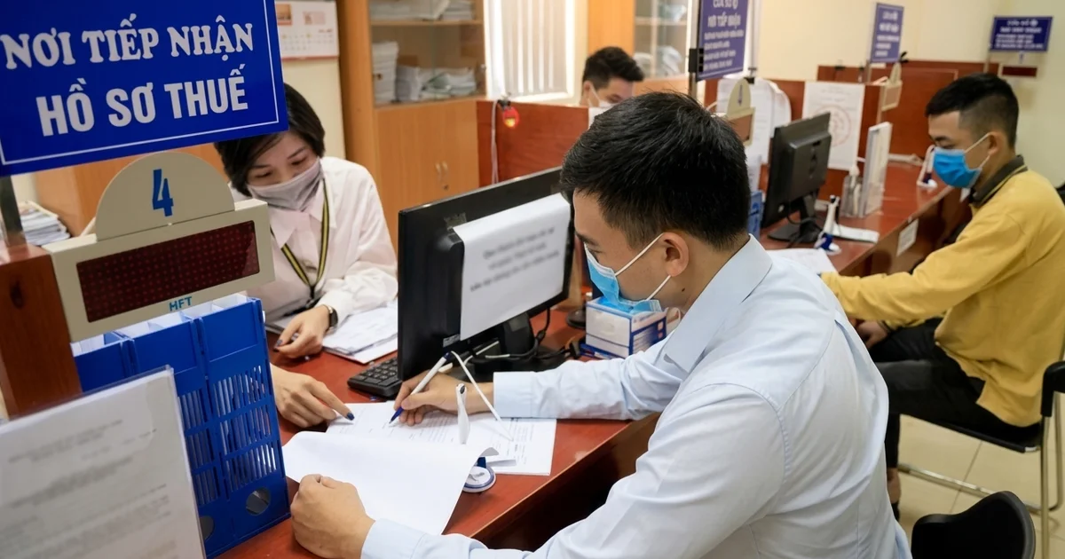 Từ quy định tạm hoãn xuất cảnh do nợ thuế: Nhìn về áp lực thanh khoản và rủi ro pháp lý đối với dòng vốn cá nhân