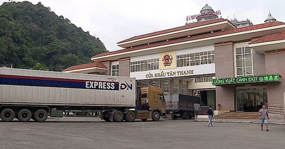Từ lệnh ưu tiên thông quan nông sản: Tín hiệu điều hành vĩ mô và áp lực lên dòng hàng xuất khẩu