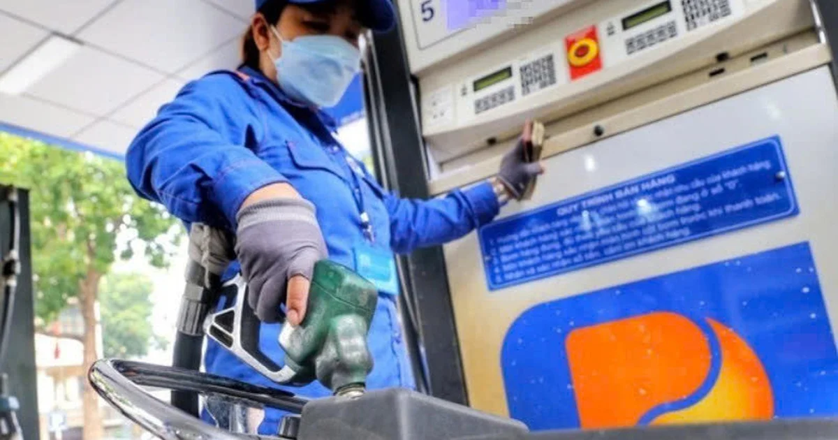Điều chỉnh giá xăng dầu từ 15h ngày 23/7: Diesel tăng mạnh 2.439 đồng/lít, áp lực chi phí vận hành gia tăng