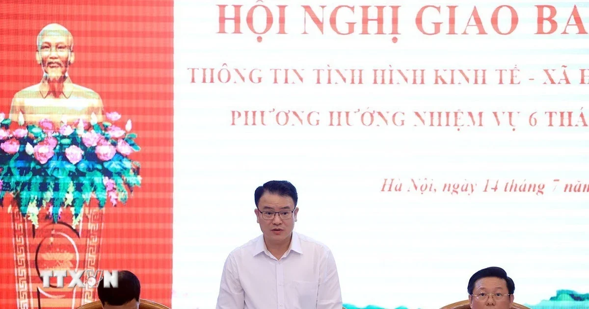 Từ mục tiêu tăng trưởng hai con số nhìn về áp lực điều hành vĩ mô và dòng tiền đầu tư