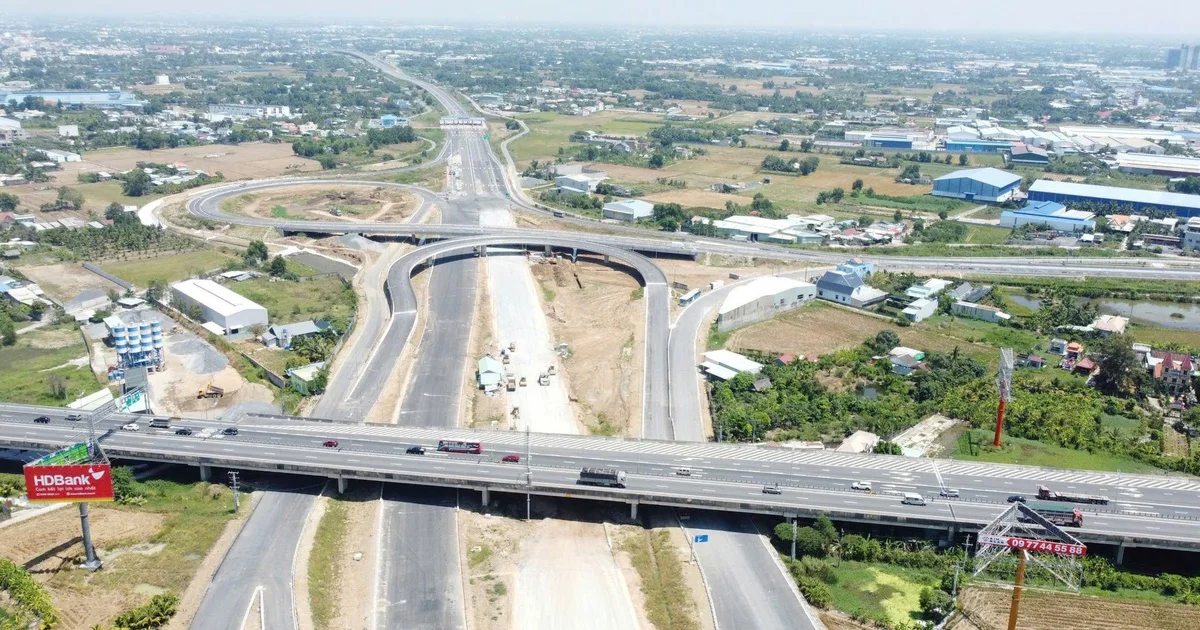 Đông Nam Bộ: Động lực tăng trưởng hai con số và bài toán dòng vốn