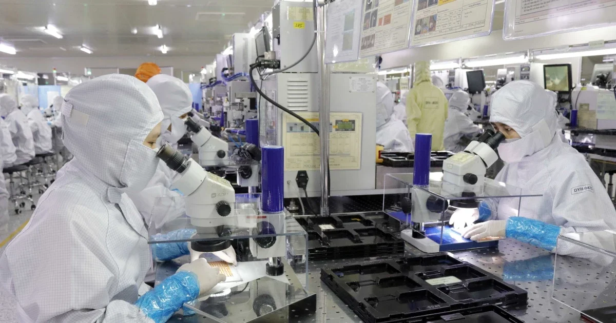 EuroCham BCI đạt 79,7 điểm: Niềm tin doanh nghiệp châu Âu tiệm cận đỉnh 7 năm dưới tác động vĩ mô và rủi ro hành chính