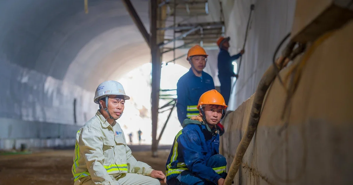 Chỉ số IIP nửa đầu năm 2026 tăng 10,8%: Động lực từ chế biến-chế tạo và tín hiệu tiêu thụ cải thiện