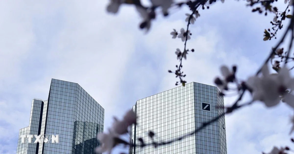 Cuộc Khám Xét Trụ Sở Chính Của Ngân Hàng Deutsche Bank