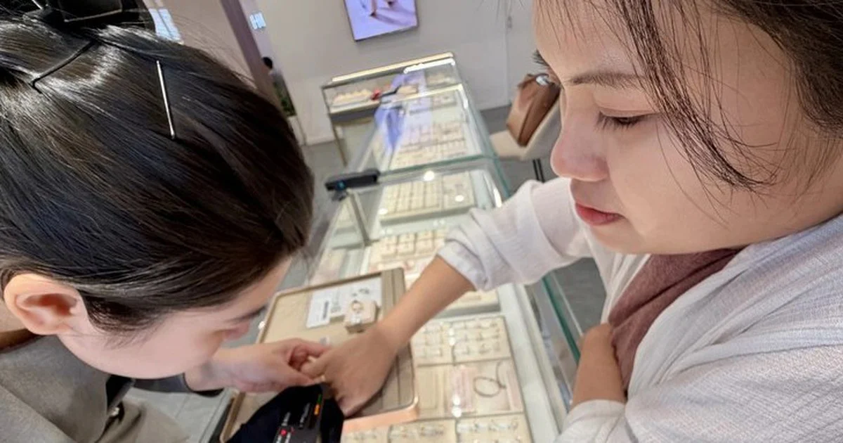Từ vụ buôn lậu 28.000 viên kim cương: Nhìn vào dòng chảy nhập khẩu và áp lực quản lý thị trường