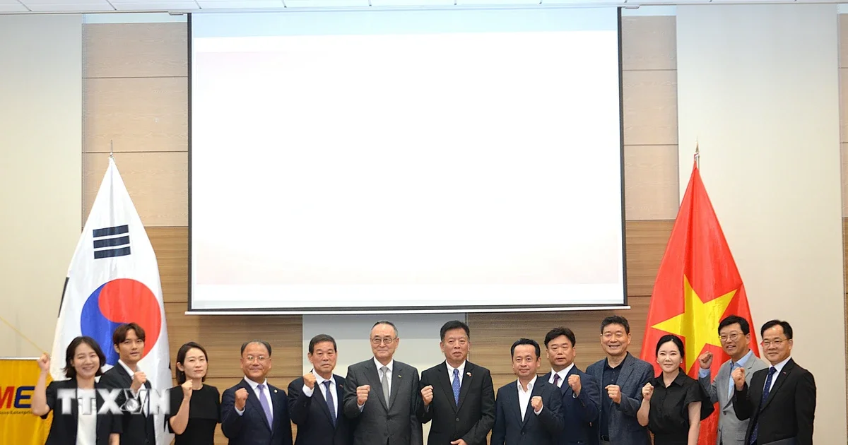 Việt Nam-Hàn Quốc ký thỏa thuận hợp tác doanh nghiệp siêu nhỏ: Động lực mới cho dòng chảy thương mại song phương