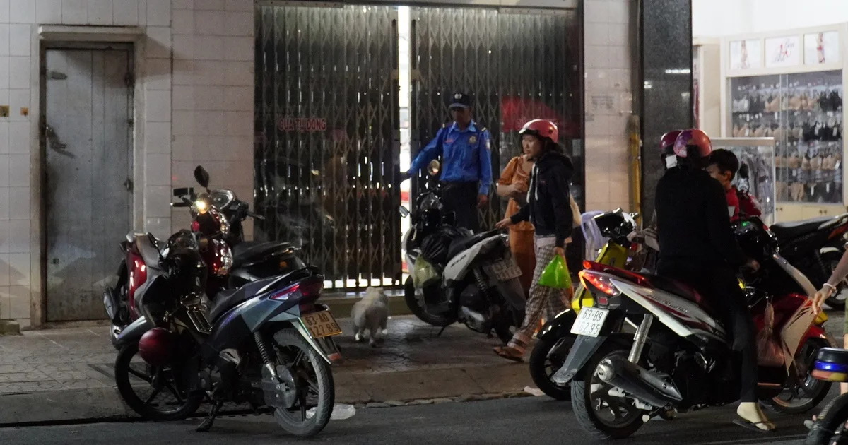 Từ việc tiệm vàng Hồng Phúc đóng cửa: Áp lực thanh khoản thị trường vàng bán lẻ và tác động dây chuyền