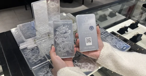 Giá bạc ngày 9/7/2026: Áp lực từ USD mạnh và lợi suất tăng – Phân tích dòng tiền và kỳ vọng chính sách Fed