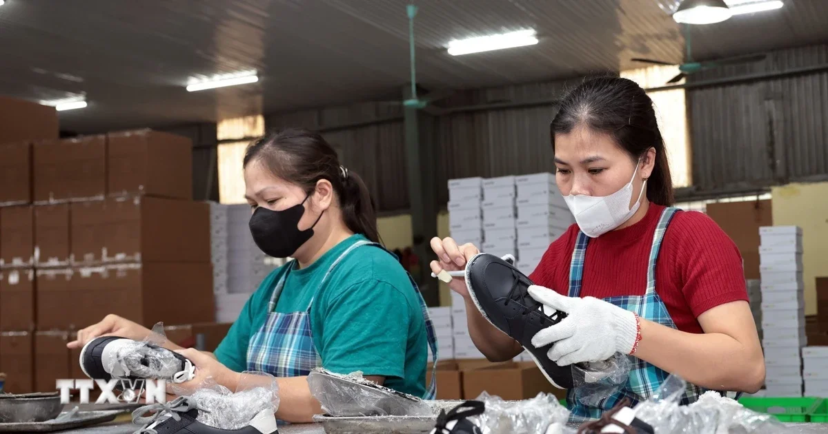 Thu nhập bình quân tăng 8,7%: Sức mua cải thiện, nhưng áp lực chi phí sinh hoạt chưa giảm