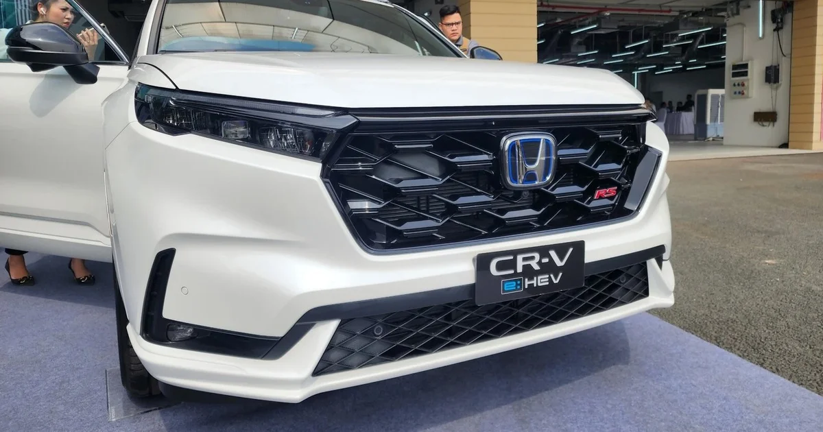 Từ câu chuyện xe nhập khẩu tăng tốc nhìn về sức cầu thực tế của thị trường ô tô Việt Nam