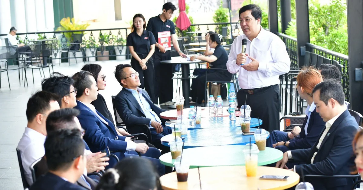 Từ buổi 'Cà phê chứng khoán' Tuổi Trẻ: Nhìn nhận về dòng tiền hạn chế và tâm lý thận trọng trên thị trường