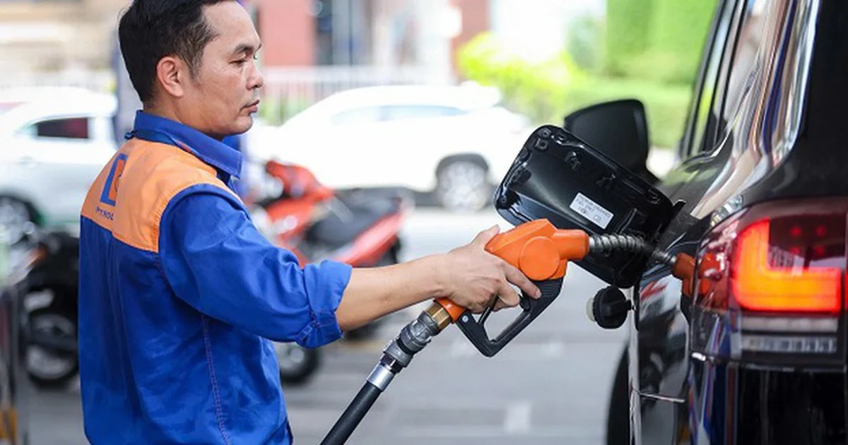 Kéo dài ưu đãi thuế xăng dầu đến 30/9/2026: Bối cảnh địa chính trị và áp lực lạm phát