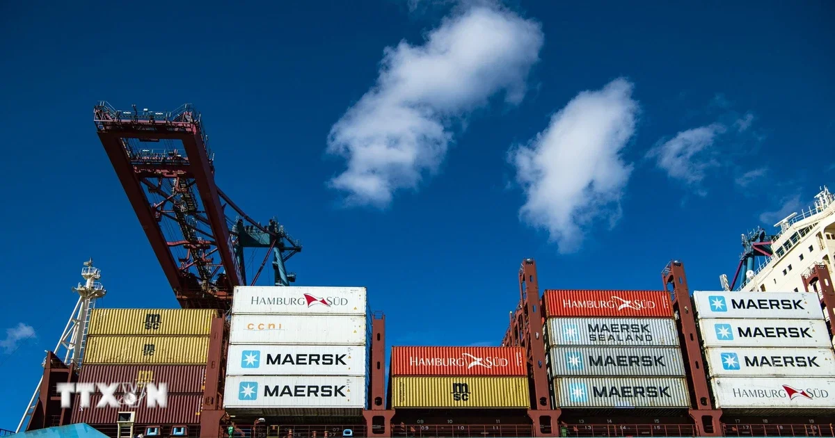 Từ quyết định tạm ngừng vận tải biển của Maersk tại Ukraine: Áp lực lên chuỗi cung ứng nông sản và năng lượng toàn cầu
