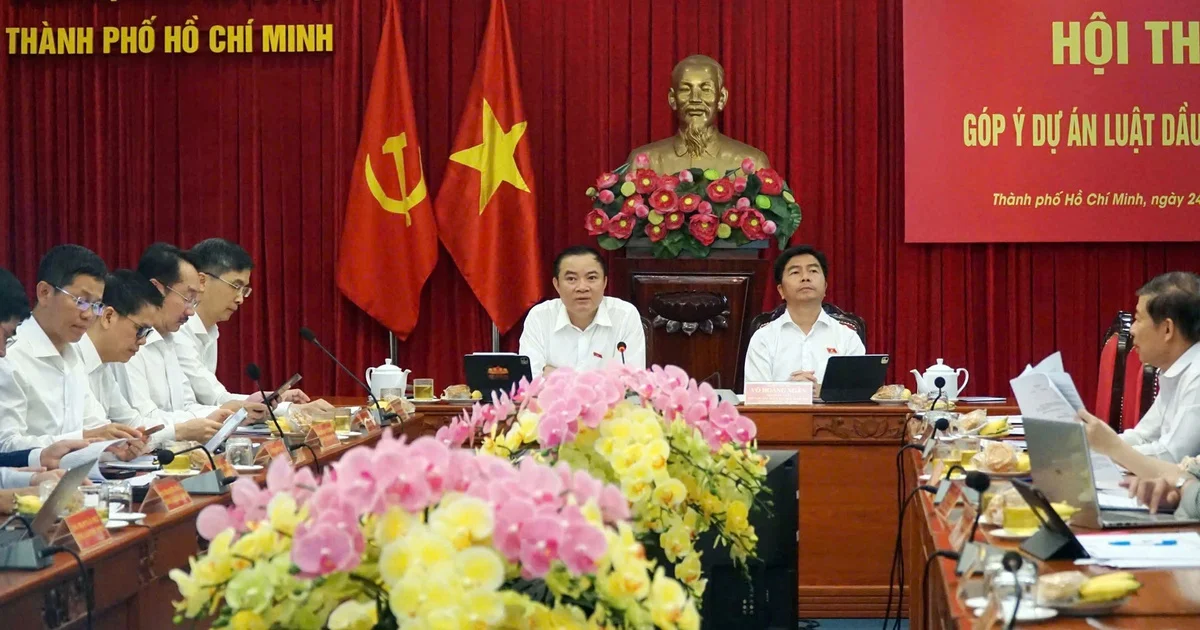 Sửa Luật Dầu khí: Petrovietnam đề xuất phân cấp, phân quyền tối đa – Tác động đến dòng vốn và chi phí năng lượng