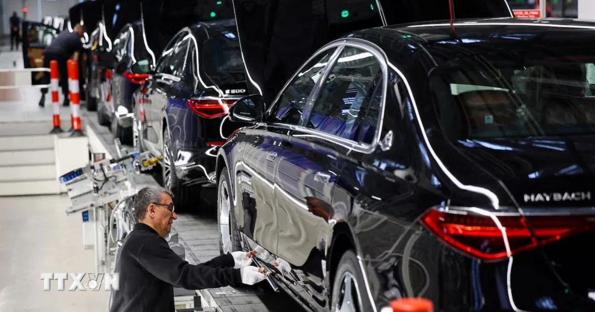 Sản lượng Eurozone tăng mạnh nhất từ đầu 2022: Tín hiệu phục hồi hay bẫy thanh khoản?