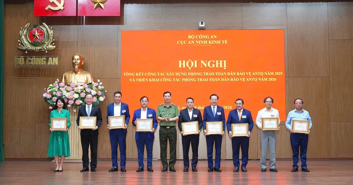 Vinachem được Cục An ninh kinh tế, Bộ Công an khen thưởng: Tín hiệu về an ninh kinh tế trong vận hành doanh nghiệp nhà nước