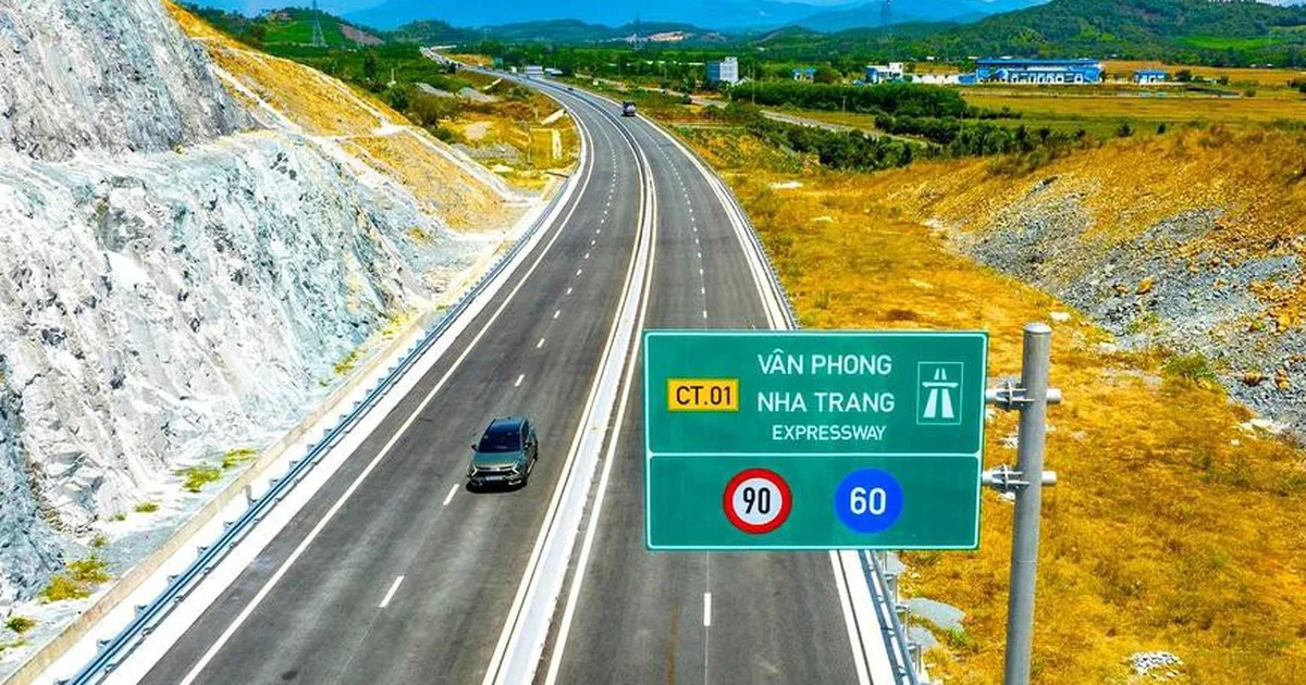 Mục tiêu 10.000 km đường cao tốc đến 2050: Tín hiệu dài hạn cho dòng vốn đầu tư công và các ngành liên quan